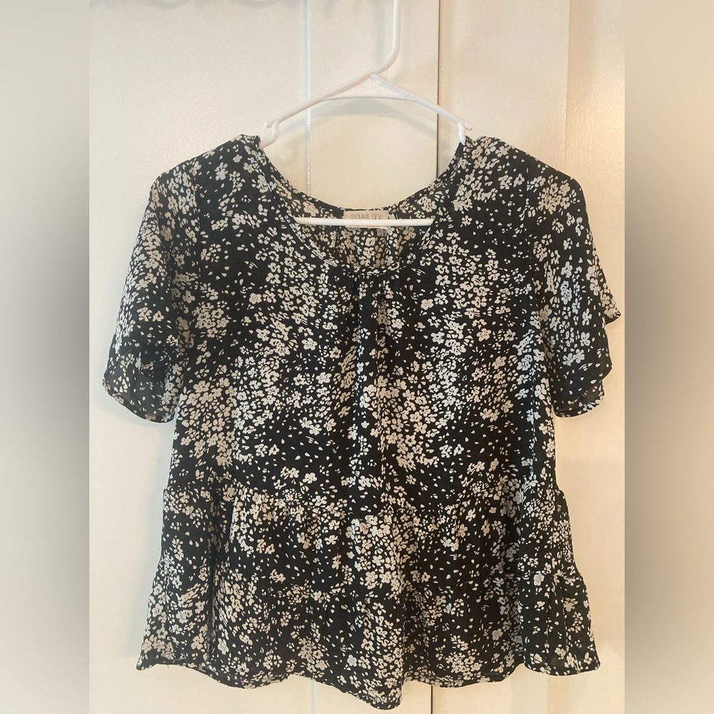 Sienna Sky Black Floral Blouse Size: Small